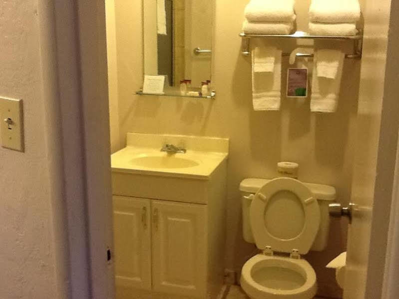 Knights Inn & Suites Pecos Buitenkant foto