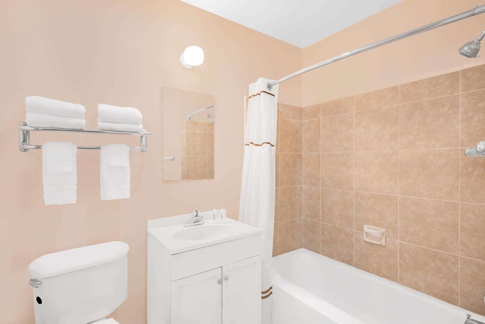Knights Inn & Suites Pecos Buitenkant foto